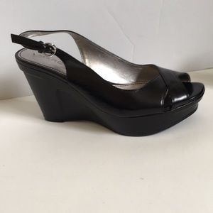 Marc Fisher leather 5 1/2 wedge 3 1/2 heel